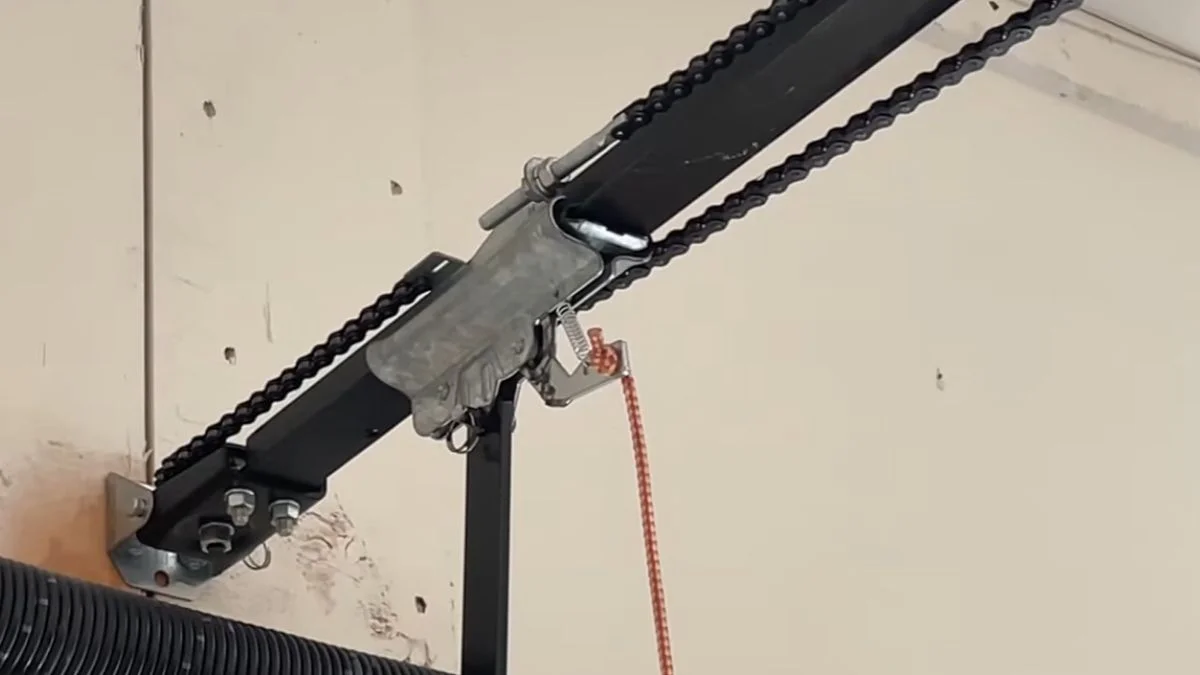garage door chain tension