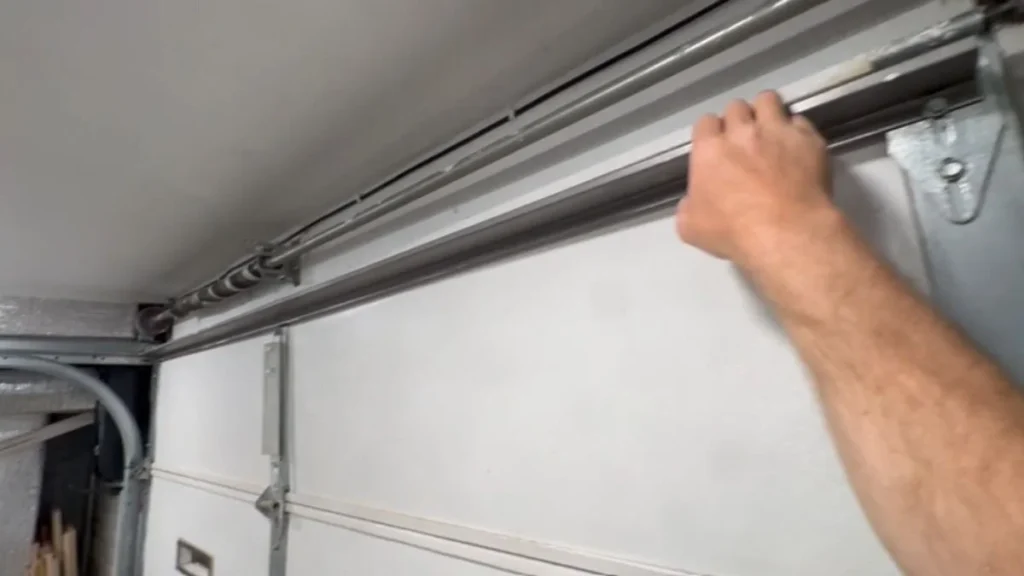 garage door binding