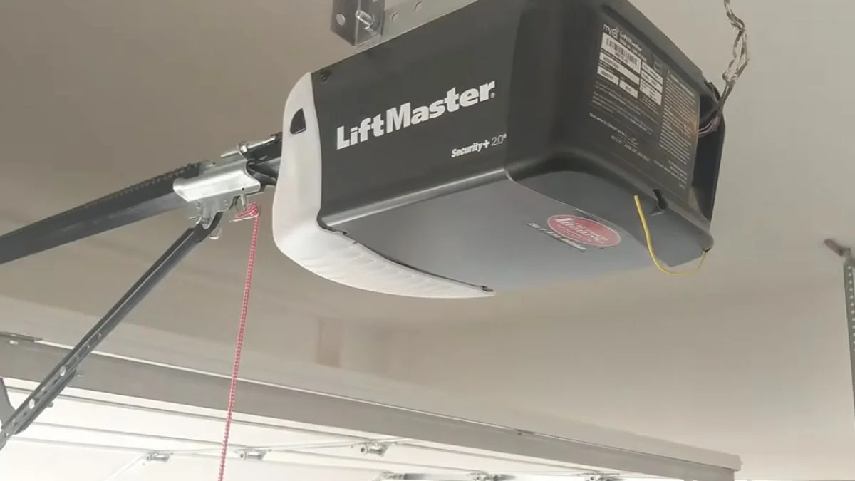 liftmaster garage door closes then opens